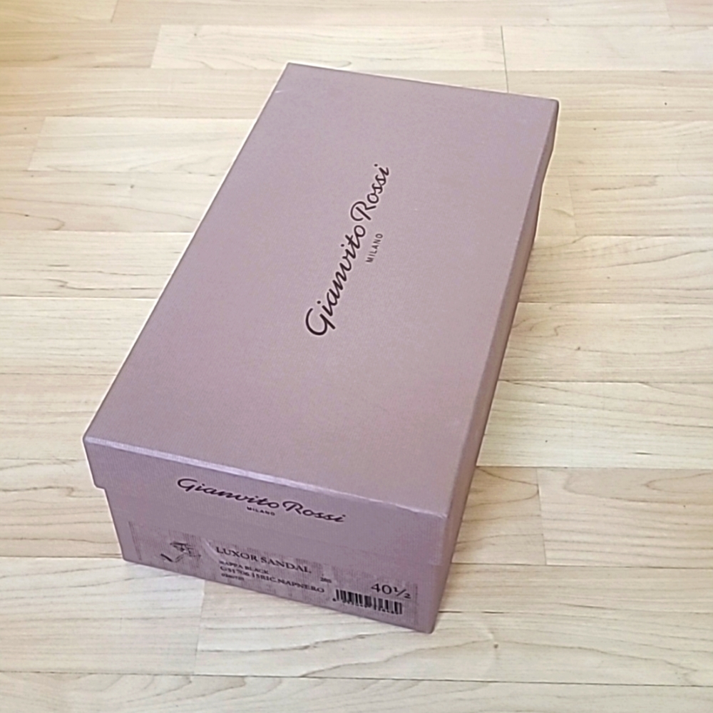 GIANVITO ROSSI EMPTY SHOES BOX excellent condition     12"×6 1/2"×4"